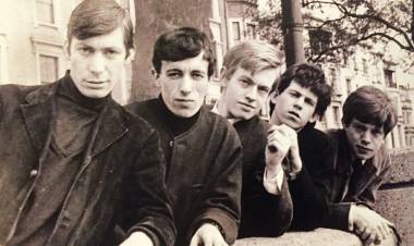Un dia como hoy Brian Jones se conocía con Jagger y Richards